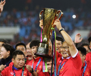 Dân Hàn cổ vũ Park Hang-seo, trận chung kết AFF Cup đạt kỷ lục rating