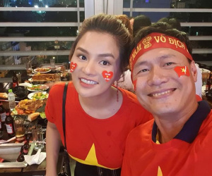 Siêu mẫu tặng 2 tỷ cho đội tuyển Việt Nam sau vô địch AFF Cup là ai?