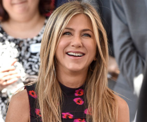 Jennifer Aniston tuyên bố 'không có đàn ông nhưng chị đây vẫn cực kì hạnh phúc' giữa tin đồn tái hợp Brad Pitt