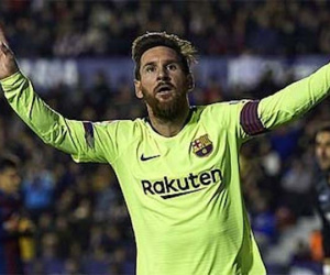 Messi tiếp tục lập nên những kỷ lục mới