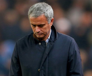 Mourinho CHÍNH THỨC bị sa thải