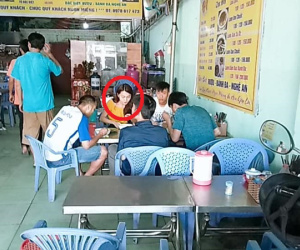Phan Văn Đức cùng bạn gái tin đồn Ngọc Nữ bị bắt gặp cùng nhau đi ăn ở Sài Gòn