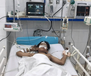 Đồng Nai: Bị bạn dùng ống thổi hơi xịt thẳng vào mông, bé trai 13 tuổi thủng ruột nguy kịch
