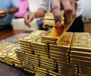 Giá vàng hôm nay 19/12: Thời điểm nhạy cảm, USD giảm, vàng tăng vọt