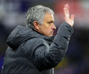 MC Lại Văn Sâm bất bình Mourinho bị sa thải: 'Thà chết vinh còn hơn sống nhục'