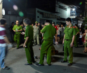 Nhóm giang hồ đi ô tô truy sát khiến 2 người thương vong ở Sài Gòn