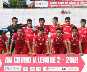 Lại xảy ra khúc mắc lương, thưởng ở CLB bóng đá Việt Nam
