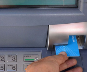 Sắp có thẻ ATM gắn chip đầu tiên ở Việt Nam