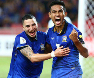 Quên thất bại tại AFF Cup, Thái Lan sẽ thực sự đáng sợ khi triệu tập một loạt 'họng pháo hạng nặng' cho Asian Cup 2019