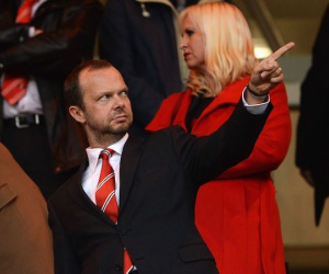 Từ Moyes đến Mourinho: MU là nô lệ của Ed Woodward