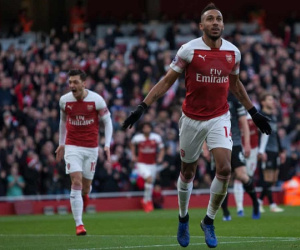 Clip: Aubameyang tỏa sáng với cú đúp, Arsenal trở lại quỹ đạo chiến thắng