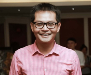 Diễn viên Trung Hiếu báo tin cưới vợ khi sắp bước sang tuổi 50, lộ diện bà xã tương lai
