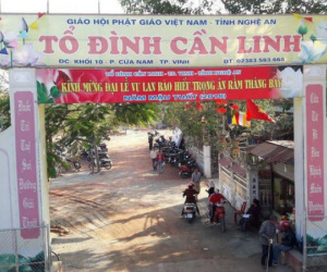 Nam thanh niên bịt mặt vào chùa đập phá 12 hòm công đức lấy hết tiền