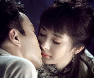 Dương Mịch - Khải Uy ly hôn, fan tiếc nuối nhìn lại những nụ hôn cháy bỏng của cặp đôi
