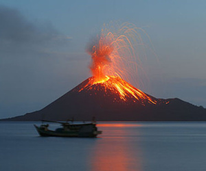 Nguyên nhân có thể gây sóng thần khiến 43 người chết ở Indonesia