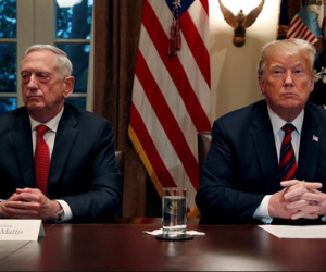 Bực mình vì đơn từ chức, TT Trump đẩy Bộ trưởng Mattis đi sớm
