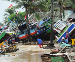 Cứu vợ hay mẹ - lựa chọn nghiệt ngã trong sóng thần ở Indonesia