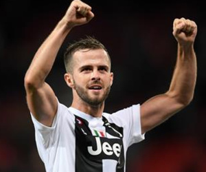 Juventus muốn trao đổi 'bom tấn' với Real Madrid