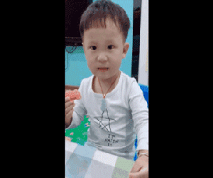 Đòi mẹ đẻ em gái không được, cậu bé này đã hùng hồn đưa ra tuyên bố khiến dân mạng cười 'té ghế'