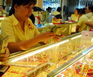 Giá vàng hôm nay 26/12: Chốt giá cuối năm, vàng treo trên đỉnh