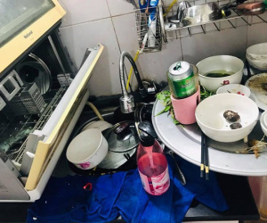 Rửa bát bằng nước lạnh hết 30 phút, chồng trẻ lên mạng cầu an ủi nhưng phải nhận kết đắng