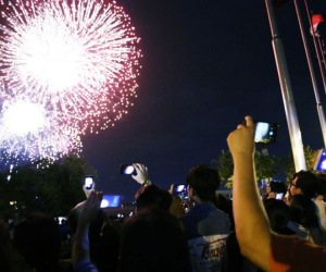 Bị cấm đường trong đêm bắn pháo hoa chào năm mới 2019 ở Sài Gòn, người dân nên đi theo lộ trình này