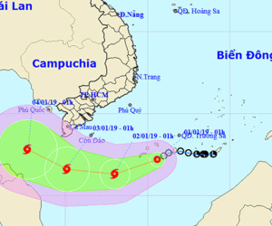 Bão số 1 giật cấp 10 cách Côn Đảo 450km, liên tục đổi hướng