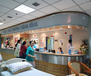 2 du khách bị đánh bom ở Ai Cập về TP.HCM được điều trị tích cực