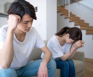Đứng giữa chồng và người bố tù tội, tôi đã đưa ra quyết định để mình thanh thản lương tâm còn chồng thì sốc nặng