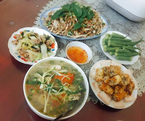 Hì hục nấu được mâm cơm ngon canh ngọt mà chồng báo không về ăn, mẹ trẻ khiến hội chị em khen nức nở chỉ vì...