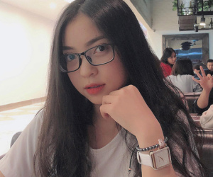 Bị dân mạng ẩn ý chê lùn, Nhật Lê - bạn gái Quang Hải nói một câu vừa cứng vừa lầy làm ai cũng bật cười