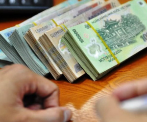 Chính phủ yêu cầu không dùng tiền mặt thanh toán tiền điện, nước, học phí ở đô thị