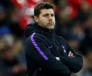 Solskjaer thắng liền 4 trận, Man United vẫn 'đi đêm' với một HLV khác