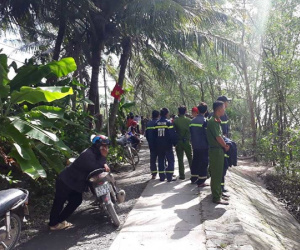 Chìm sà lan hơn 300 tấn, 3 người mất tích