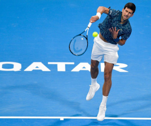 Djokovic ngược dòng vào bán kết Qatar Open
