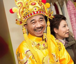 'Ngọc hoàng' Quốc Khánh - người đàn ông 'ế ẩm' duy nhất trong dàn Táo quân