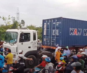 Tài xế xe tải, xe container cần lưu ý gì để giảm nguy cơ tai nạn?