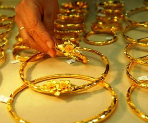 Giá vàng hôm nay 5/1: Tăng vượt ngưỡng 1.300 USD/ounce