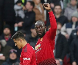 Mata và Lukaku ghi bàn, M.U thắng trận thứ 5 liên tiếp