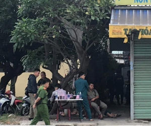 Hai vợ chồng chết bất thường trong phòng trọ