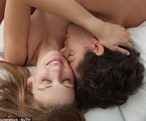 7 vị trí đàn ông luôn muốn được hôn khi ân ái