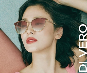 Bước sang tuổi 38, Song Hye Kyo vẫn khiến dân tình cảm thán vì bộ hình: Đúng là quốc bảo nhan sắc xứ Hàn!
