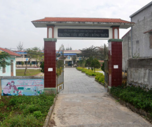 Đề nghị tạm đình chỉ công tác cô giáo tát học sinh nhập viện