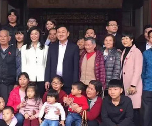 Ông Thaksin và bà Yingluck về thăm tổ tiên ở Trung Quốc