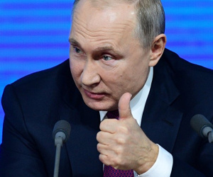 Cựu trùm CIA gọi ông Putin là 'món quà lớn' cho NATO