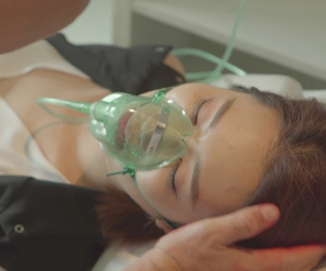 Gạo nếp gạo tẻ tập 107: Hân bị đâm trọng thương vì cứu mạng Kiệt, Hương mắc bệnh nguy hiểm?