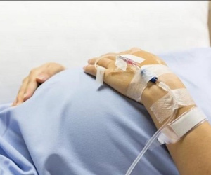 Hôn mê suốt 10 năm, người phụ nữ bất ngờ sinh con