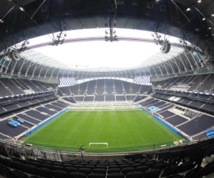 Tottenham lùi ngày ra mắt SVĐ mới