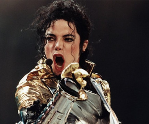 Bộ phim tài liệu tố Michael Jackson ấu dâm bị lên án