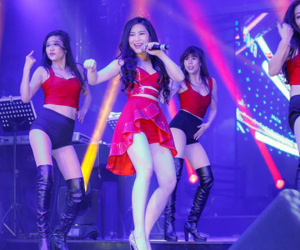 Có tiềm năng trở thành diva lớn, Hương Tràm thật sự tài giỏi, đẳng cấp cỡ nào?